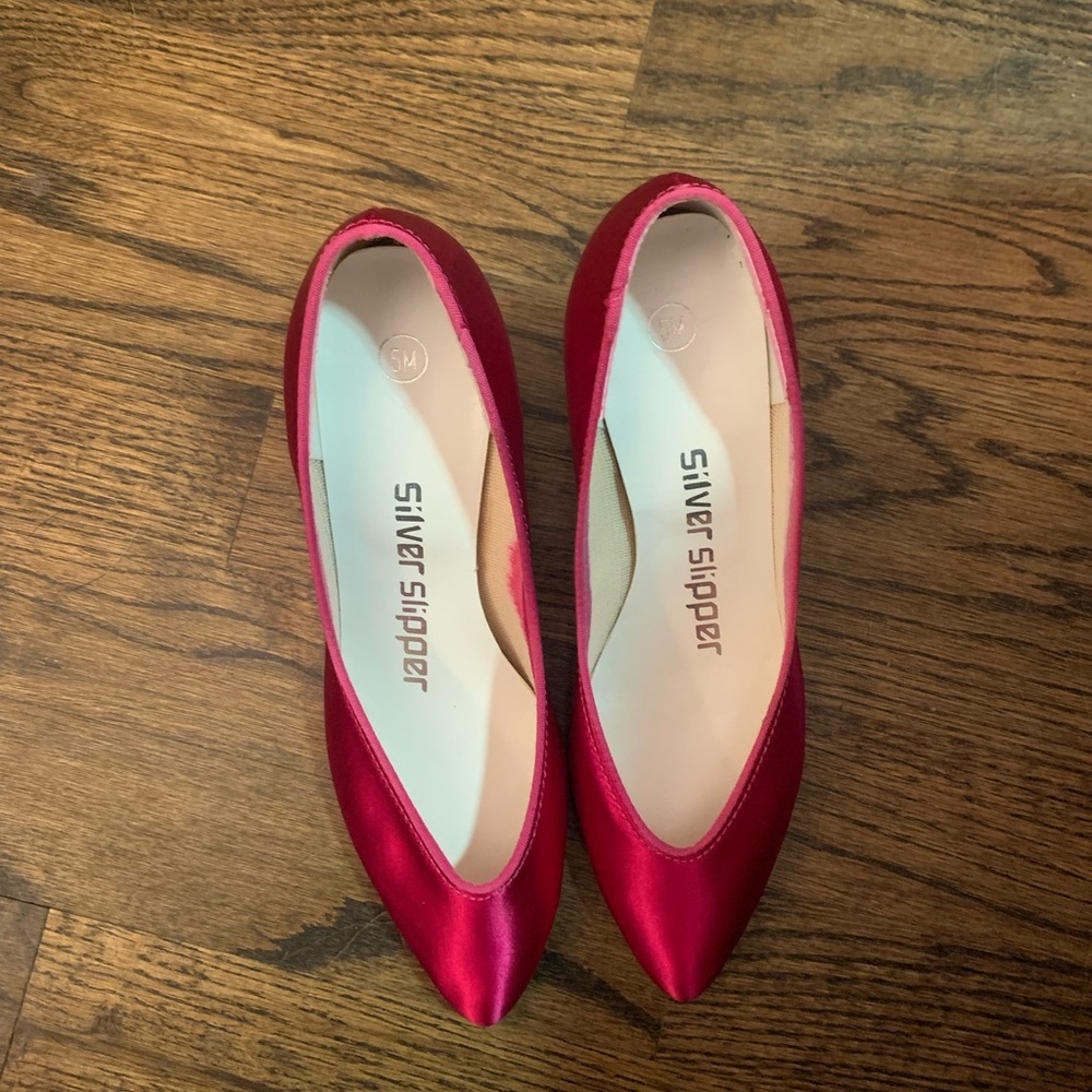 80s Vintage Silver Slipper Kitten Heels